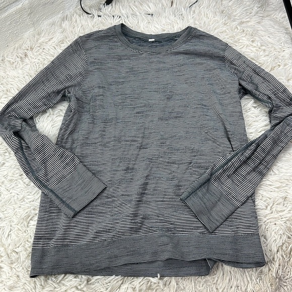 Lululemon Swiftly Tech Tee Relaxed Fit Hyper Stripe White Black - Picture 1 of 4